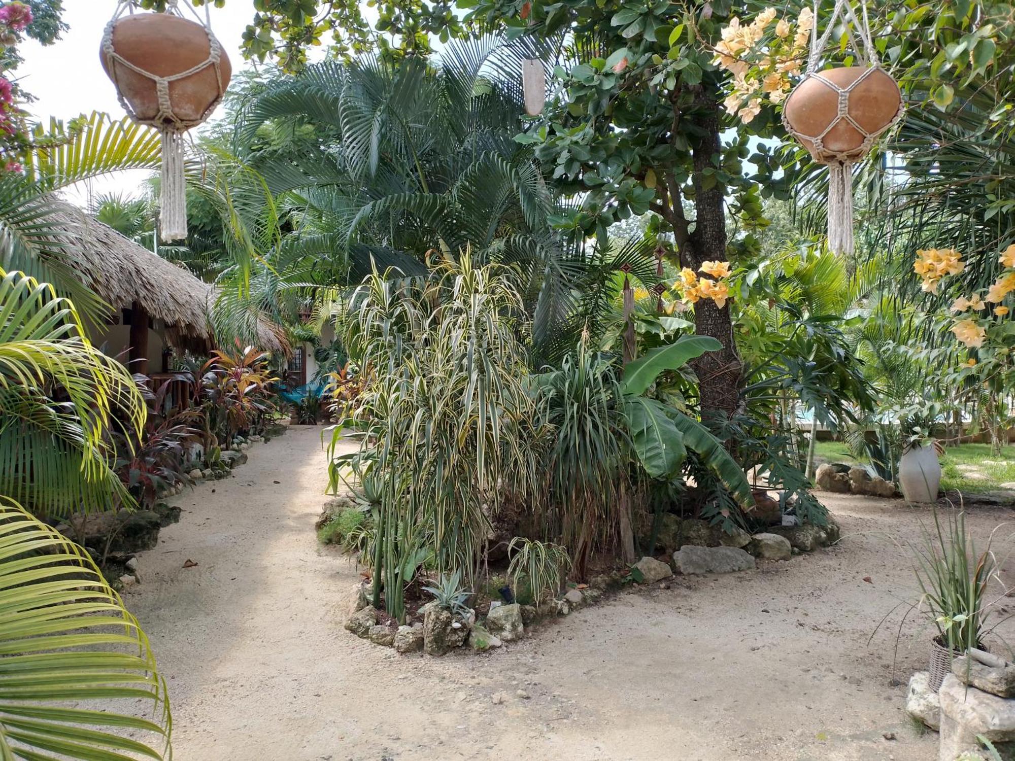 Hotel Zamunda Garden View Tulum Exterior foto