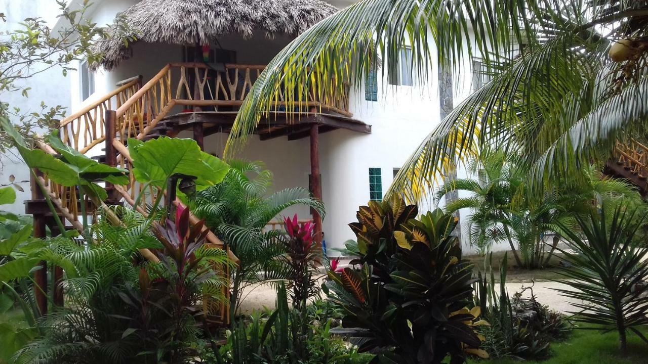 Hotel Zamunda Garden View Tulum Exterior foto